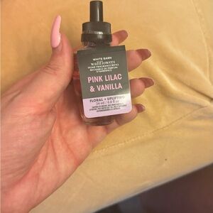 Bath & Body Works Pink Lilac & Vanilla Wallflower - NWT